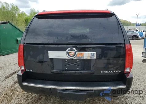 2013 Cadillac Escalade z USA, uszkodzony, nr VIN 1GYS4AEF2DR294920